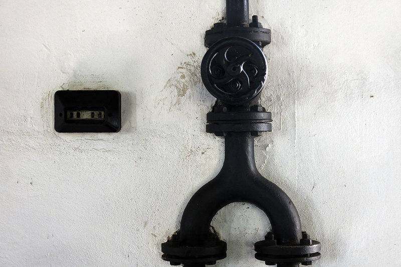Illustration for article titled Photo Essay: Inside a 120 Year-Old Steam Powered Water Pumping Station